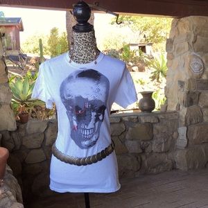 GILDAN custom tee. Heavy duty cotton. So yummy💅🏽